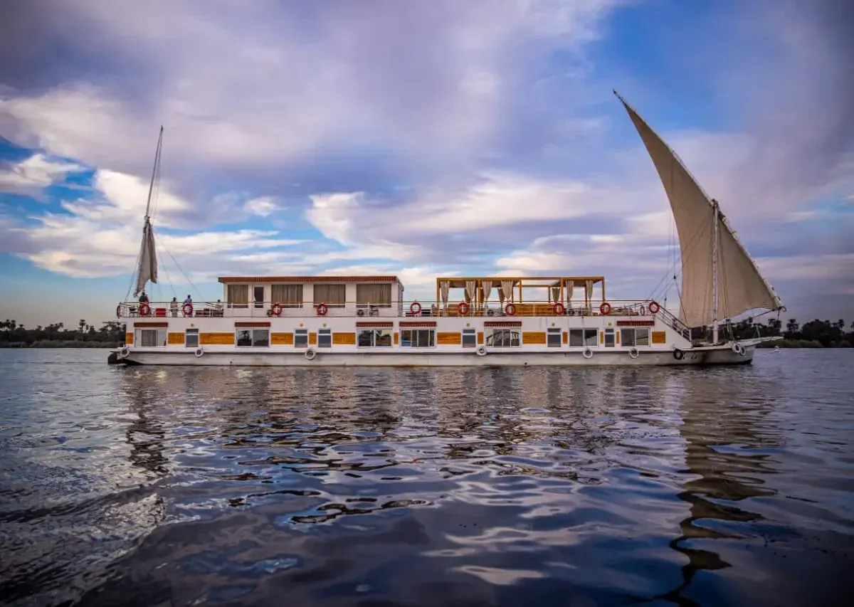 King Akhenaten Nile Dahabiya